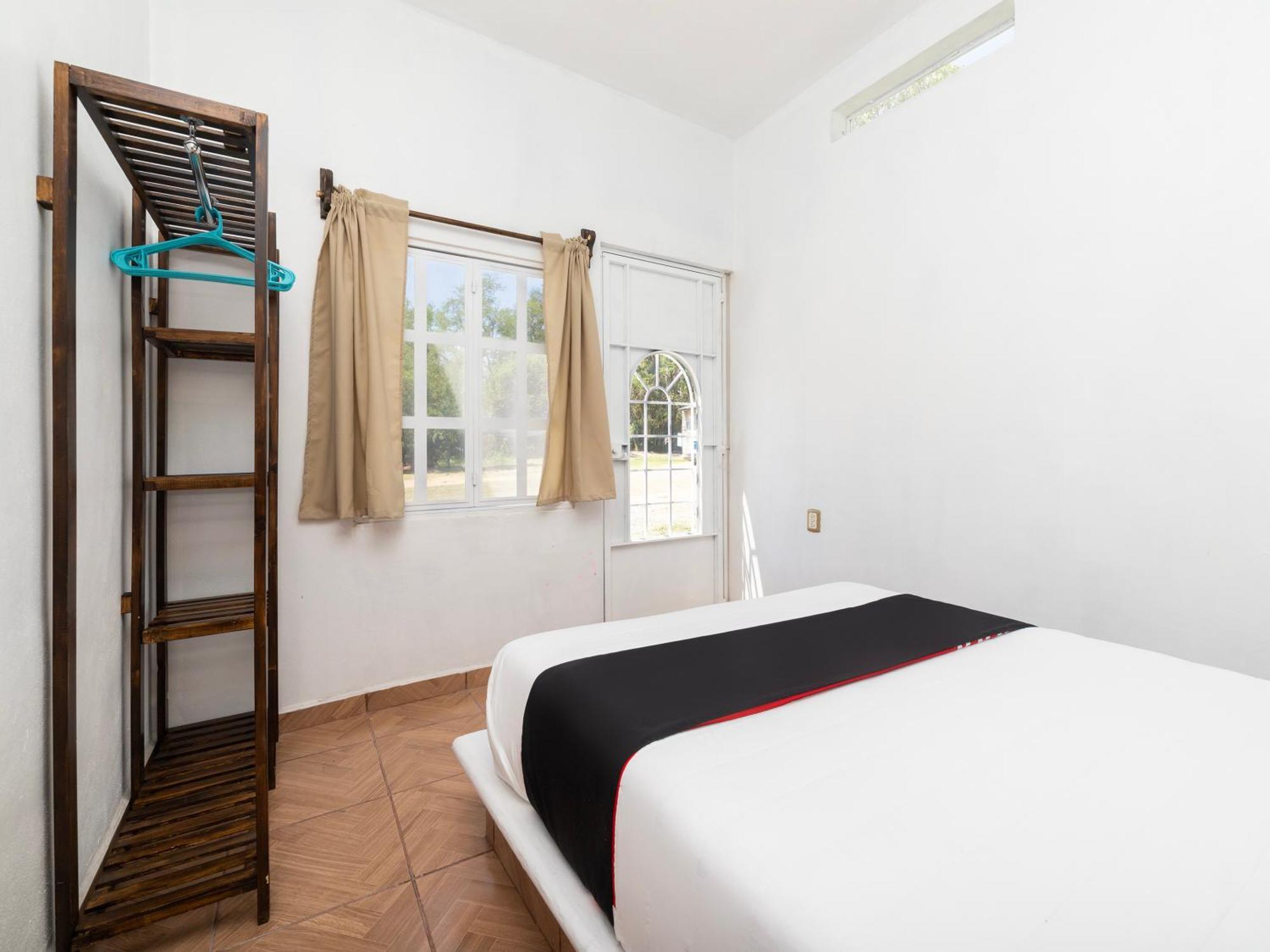 Villas El Paraiso, El Rollo Tlaquiltenango Стая снимка